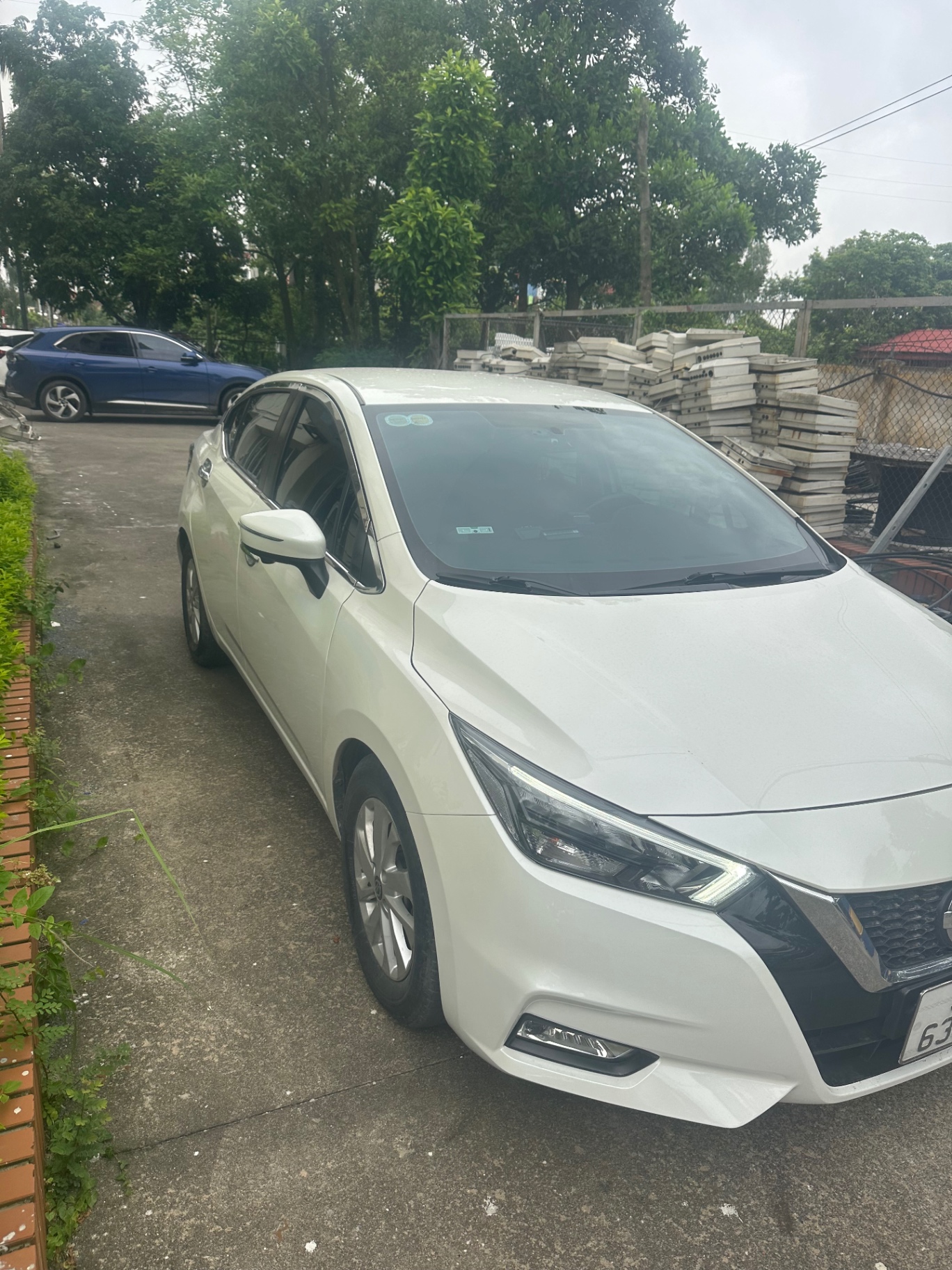 Nissan Almera VL 1.0 CVT Cao cấp 2022 - Ngoại thất 2