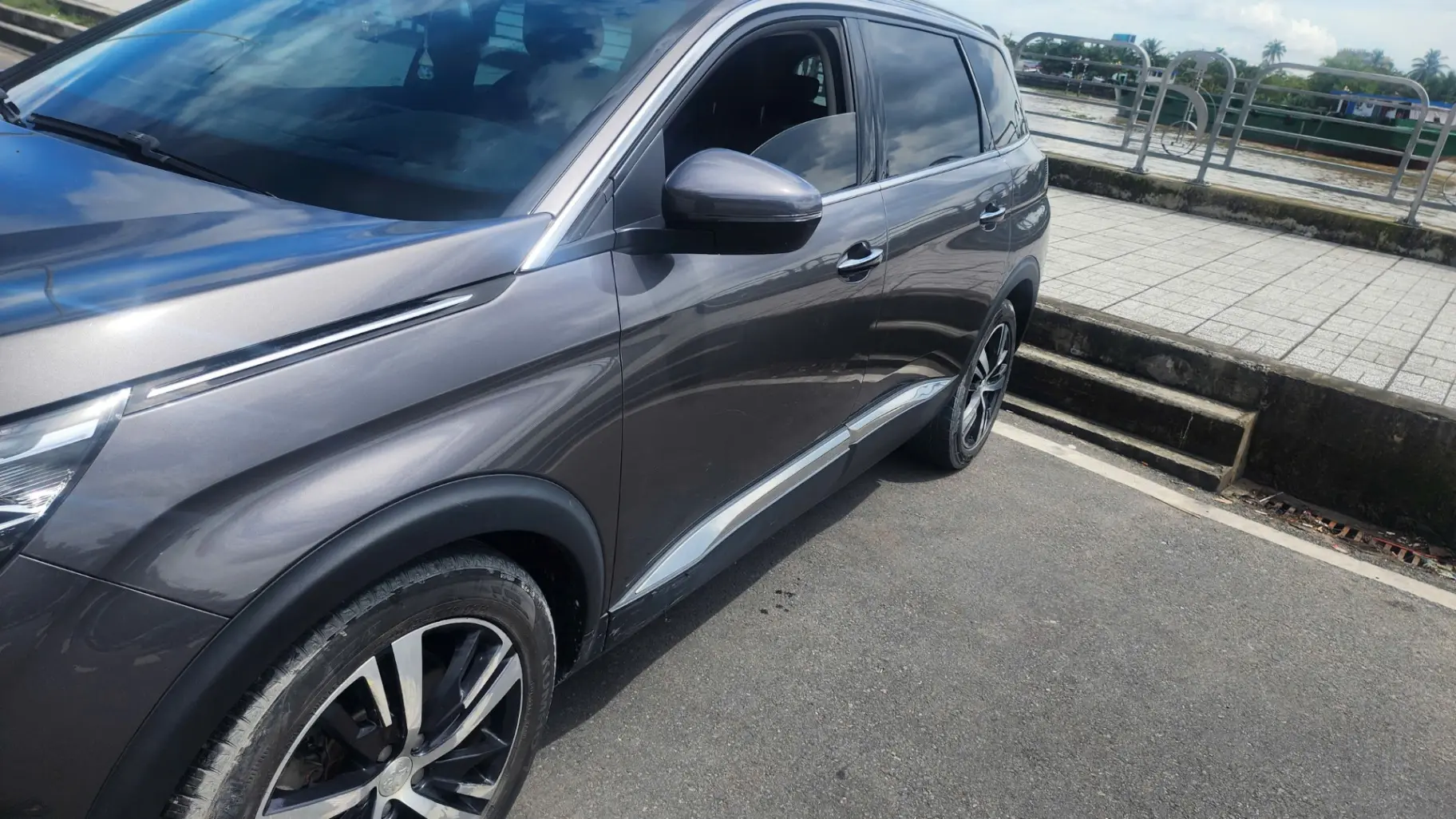 Peugeot 5008 GT 1.6 AT 2021 - Ngoại thất 8