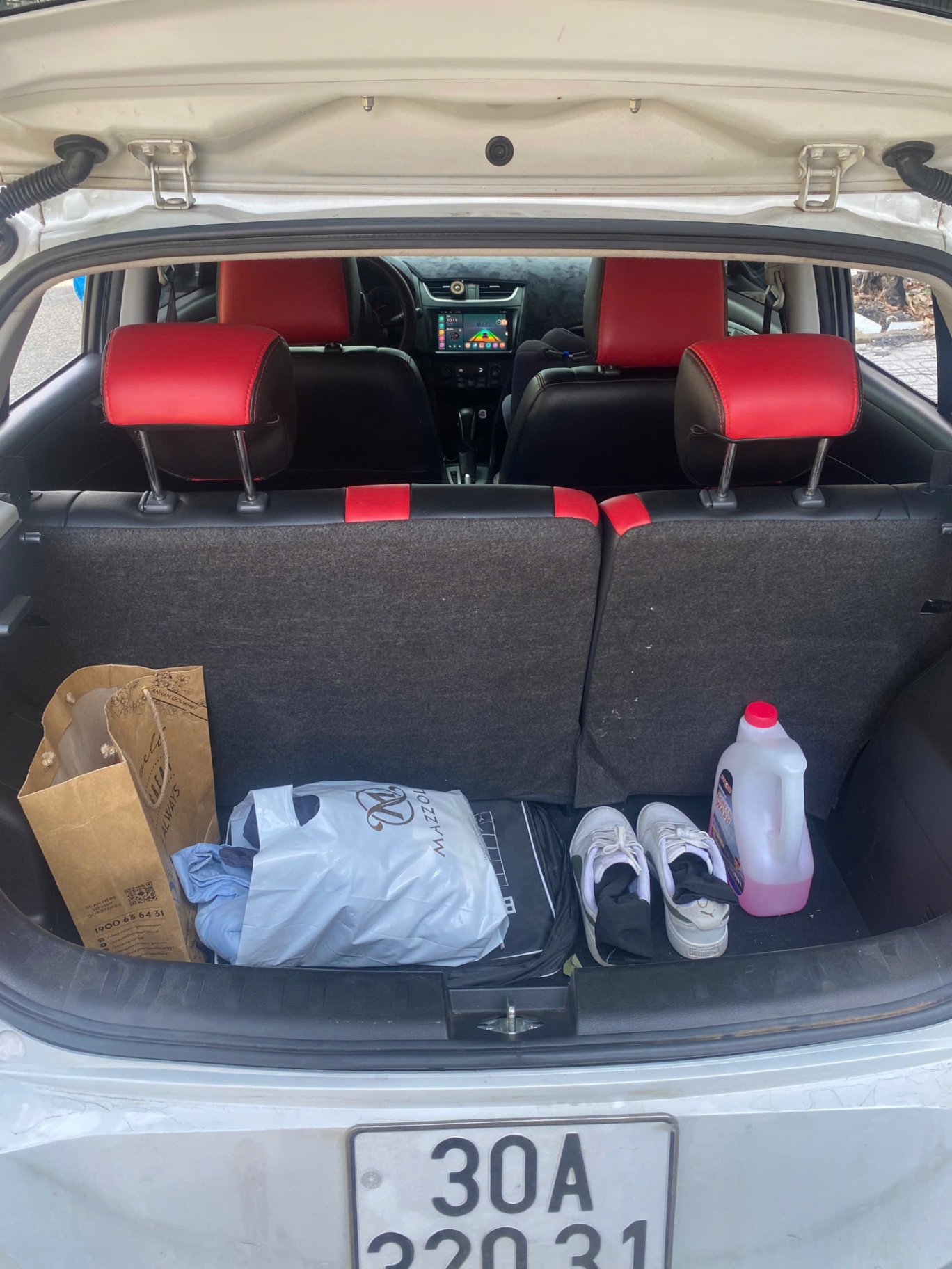 Suzuki Swift 1.4 AT 2014 - Nội thất 6
