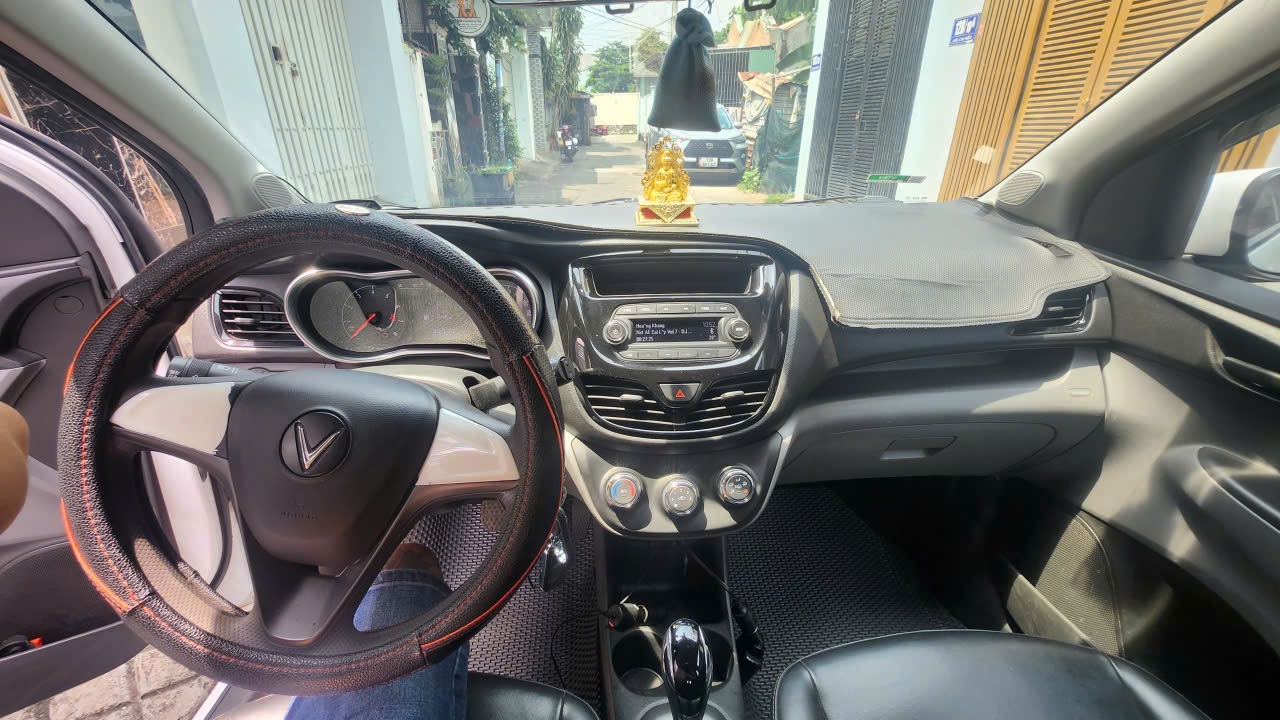 Vinfast Fadil Tiêu chuẩn 1.4 AT 2019 - Nội thất 5