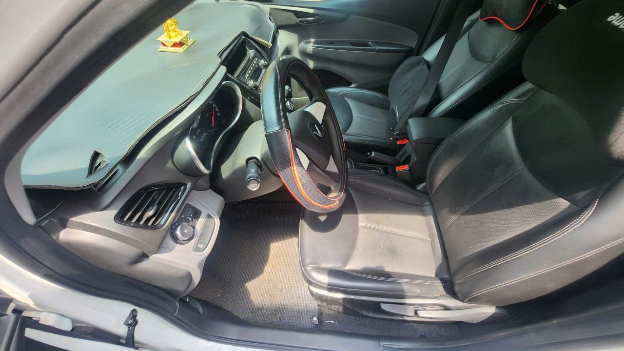 Vinfast Fadil Tiêu chuẩn 1.4 AT 2019 - Nội thất 10