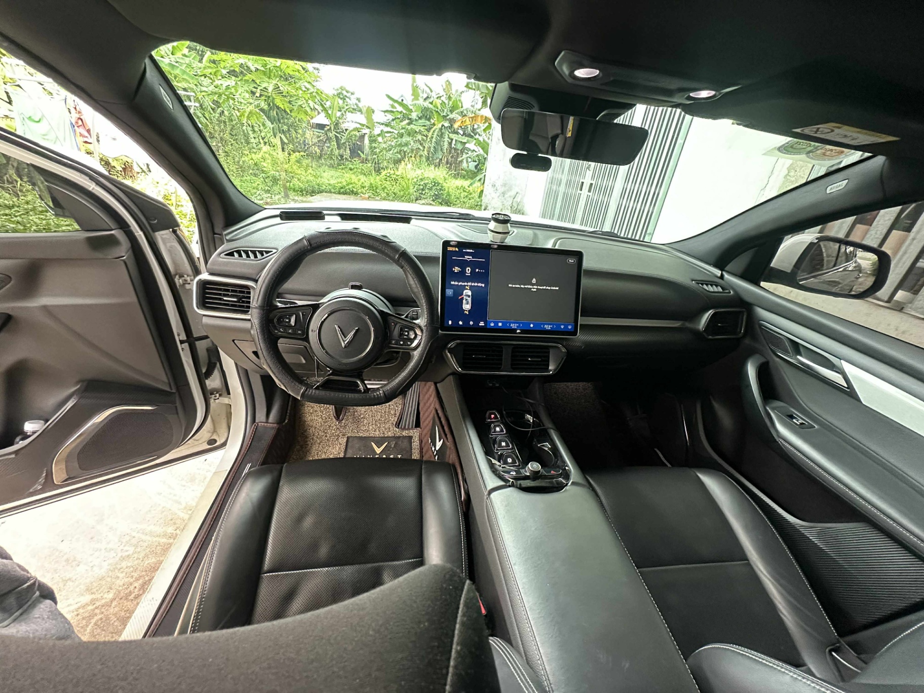 Vinfast Vf8 Plus AWD 2022 - Nội thất 1