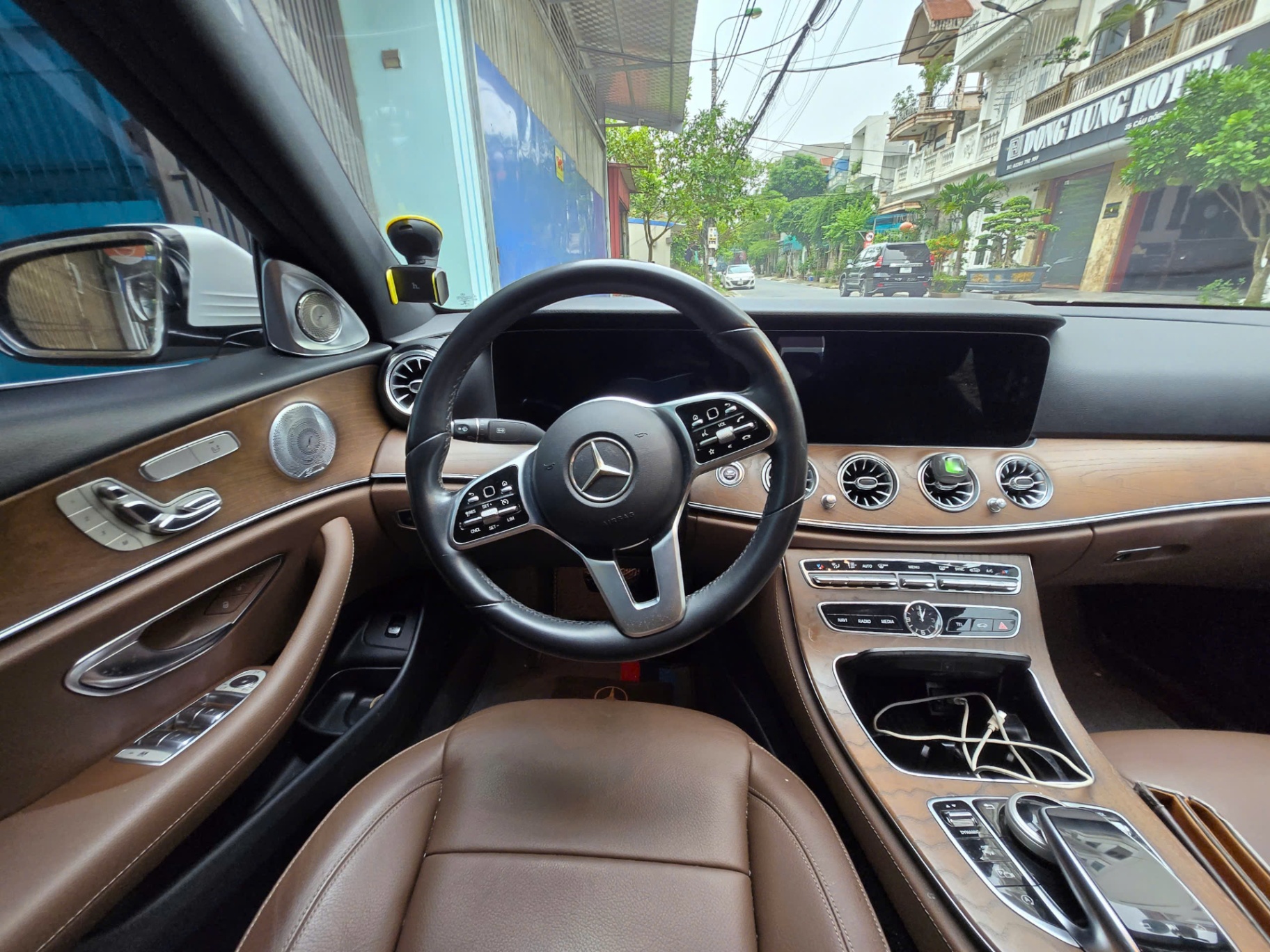 Mercedes E class 2020 E200 Exclusive - Nội thất 9