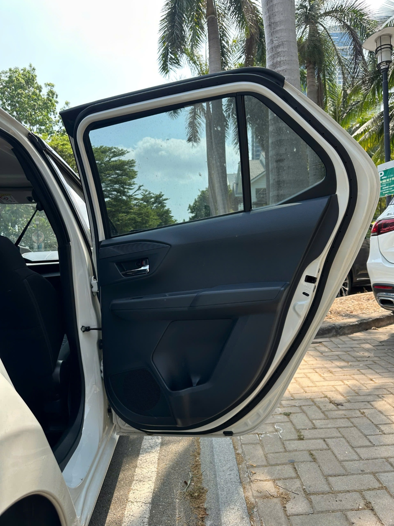 Toyota Wigo G 1.2 AT 2023 - Nội thất 10