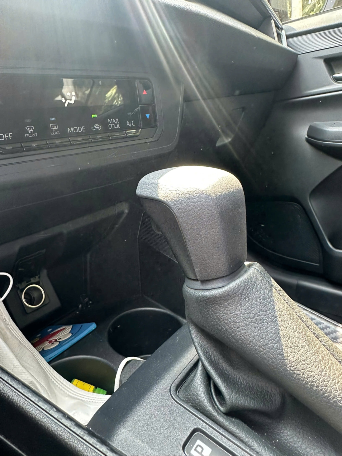 Toyota Wigo G 1.2 AT 2023 - Nội thất 1