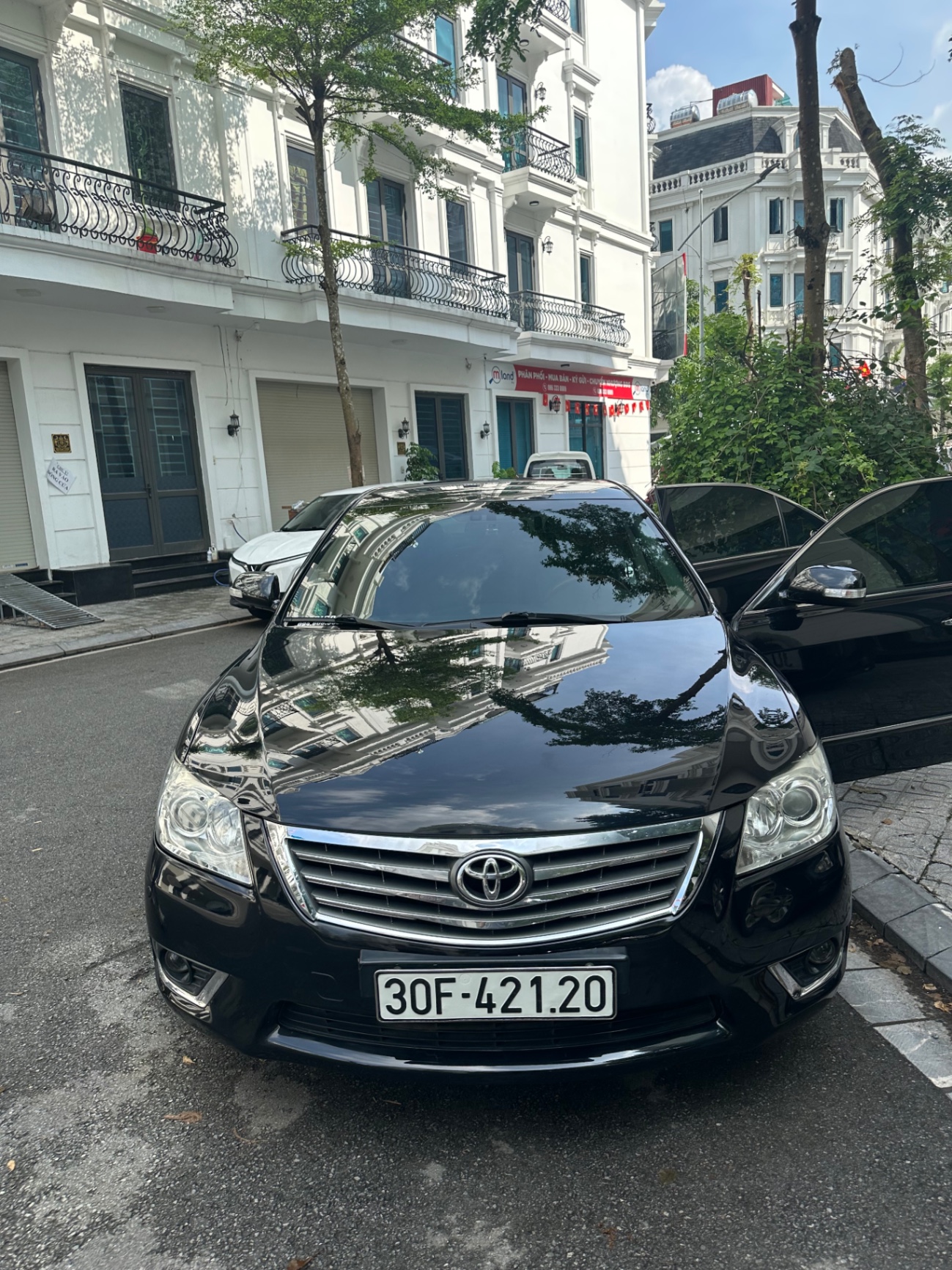 Toyota Camry 3.5Q 2011
