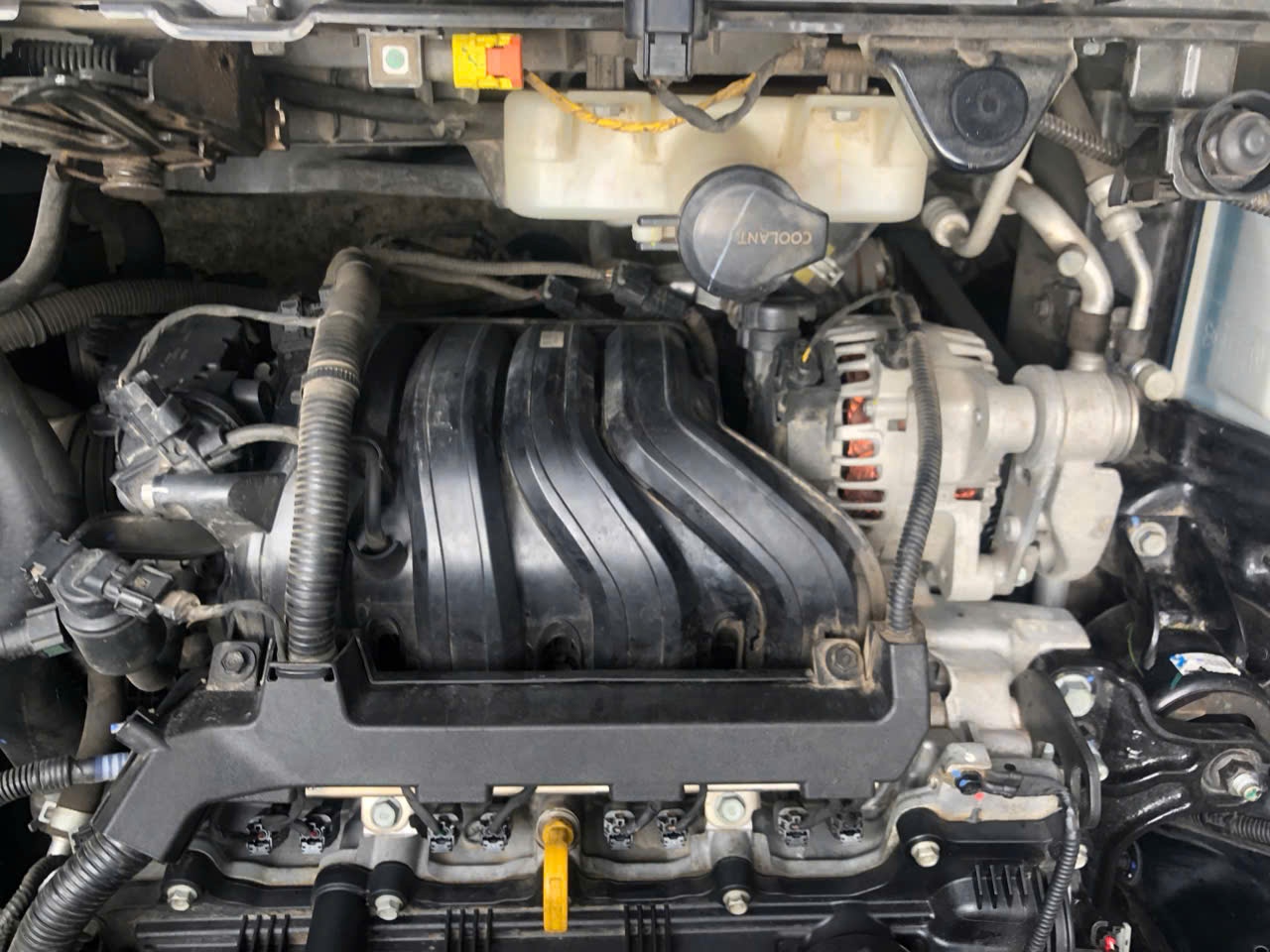 Hyundai Stargazer Cao cấp 1.5 AT 2022 - Khoang động cơ 2