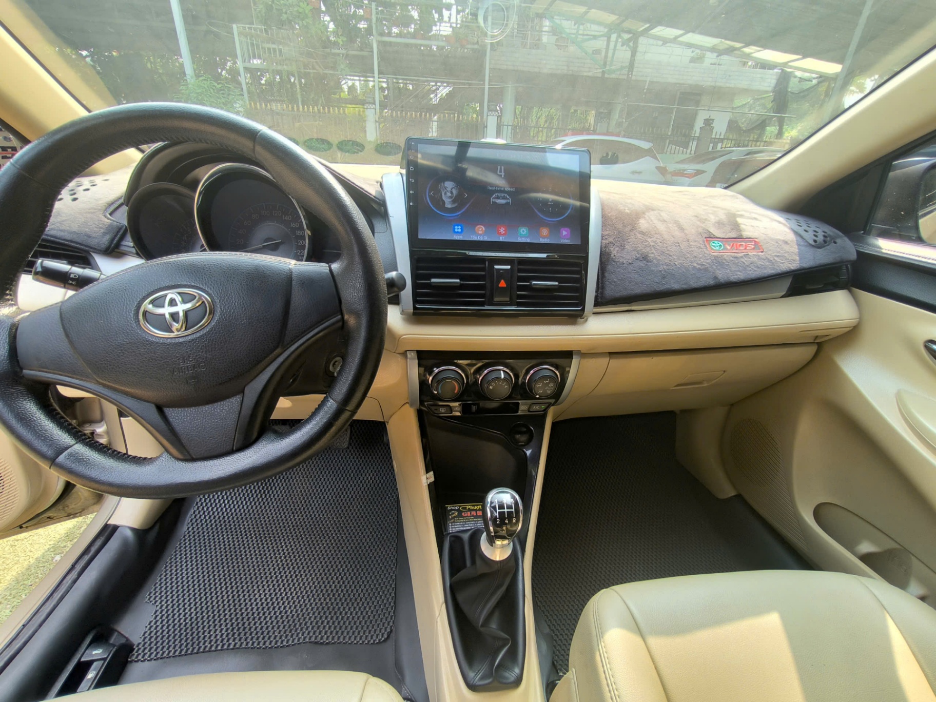 Toyota Vios 1.3 Limo 2015 - Nội thất 4