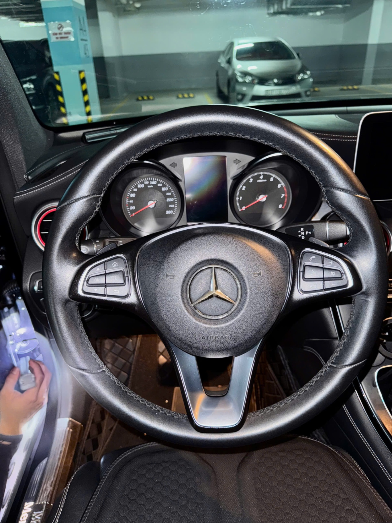 Mercedes Glc 300 4Matic 2018 - Nội thất 4