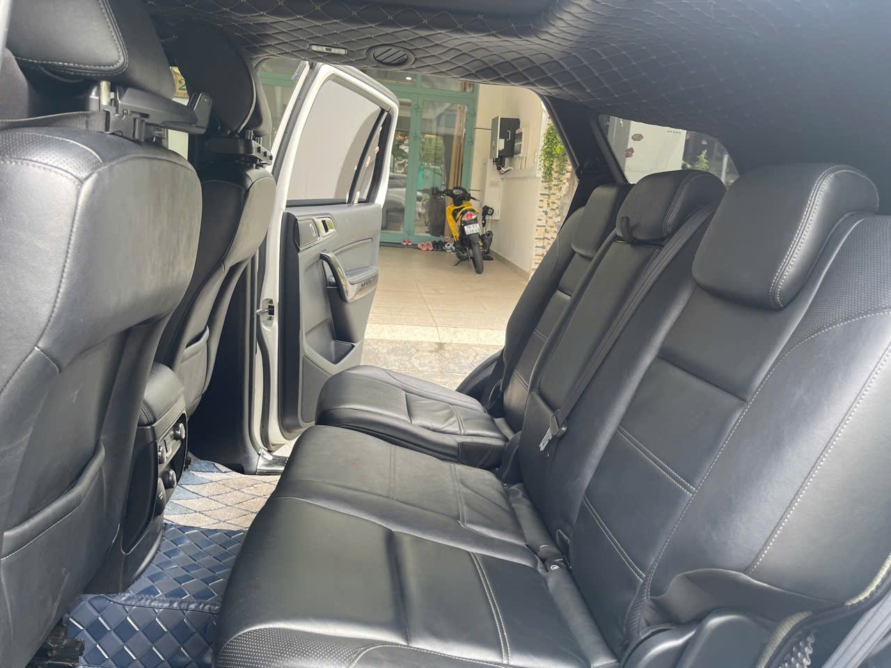Ford Everest 4x4 Bitubo 2019 - Nội thất 1