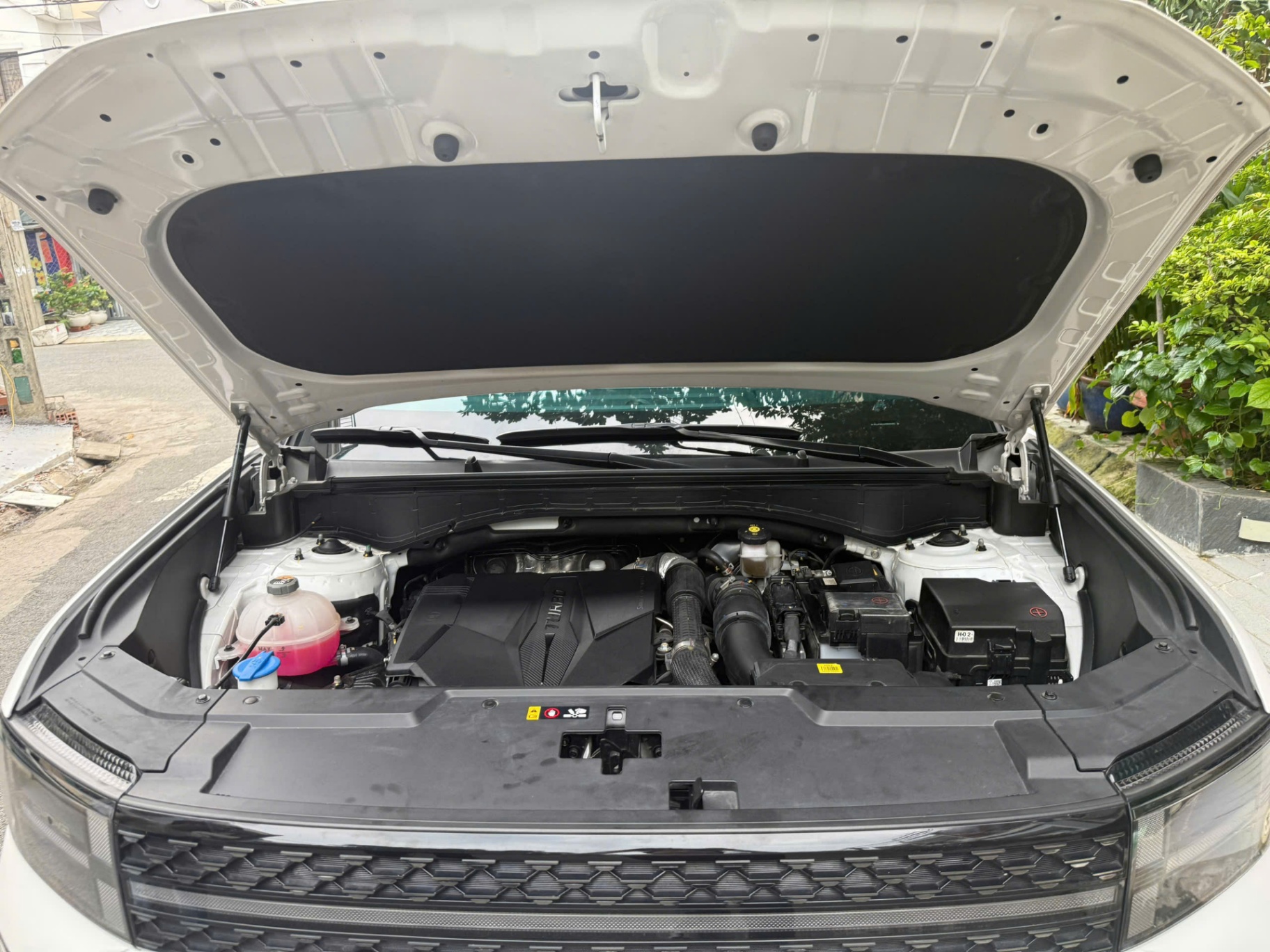 Hyundai Santafe Calligraphy 2.5L HTRAC 6S 2024 - Khoang động cơ 1