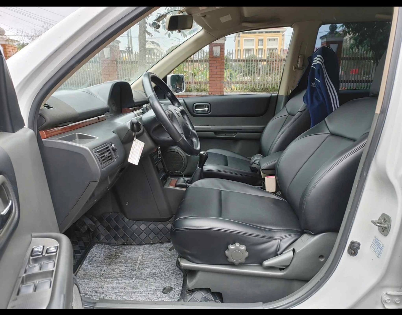 Nissan X trail 2.5 MT 2002 - Nội thất 3