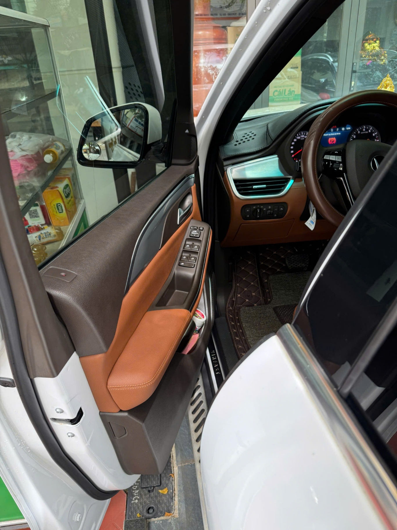Vinfast Lux sa 2.0 Premium 2.0 AT 2020 - Nội thất 7