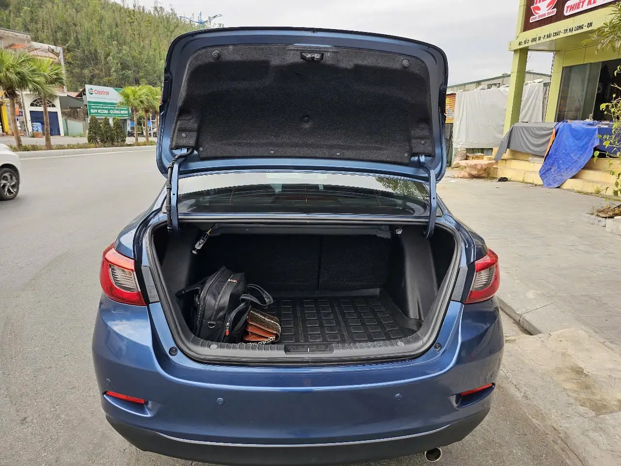 Mazda 2 Sedan 1.5AT Premium 2019 - Ngoại thất 2