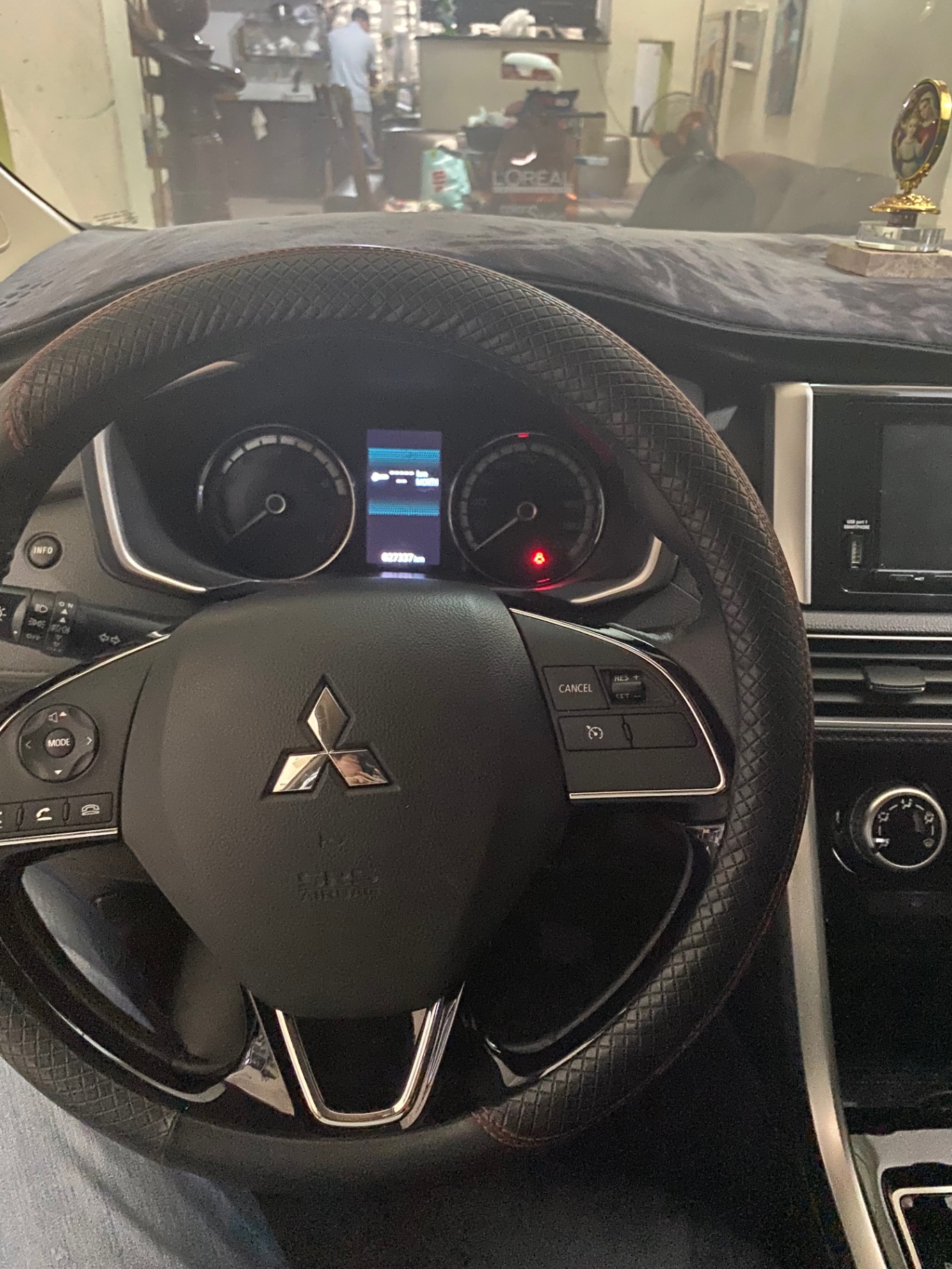 Mitsubishi Xpander 1.5 AT 2021 - Nội thất 2