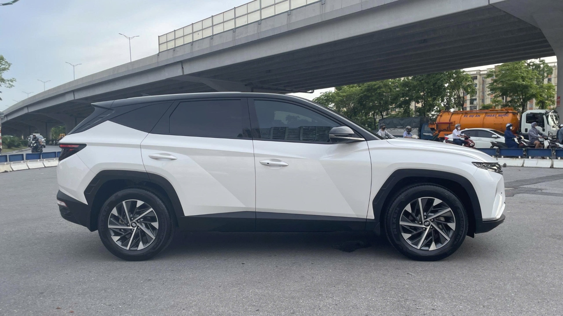 Hyundai Tucson 2.0 AT Đặc biệt 2023 - Ngoại thất 4