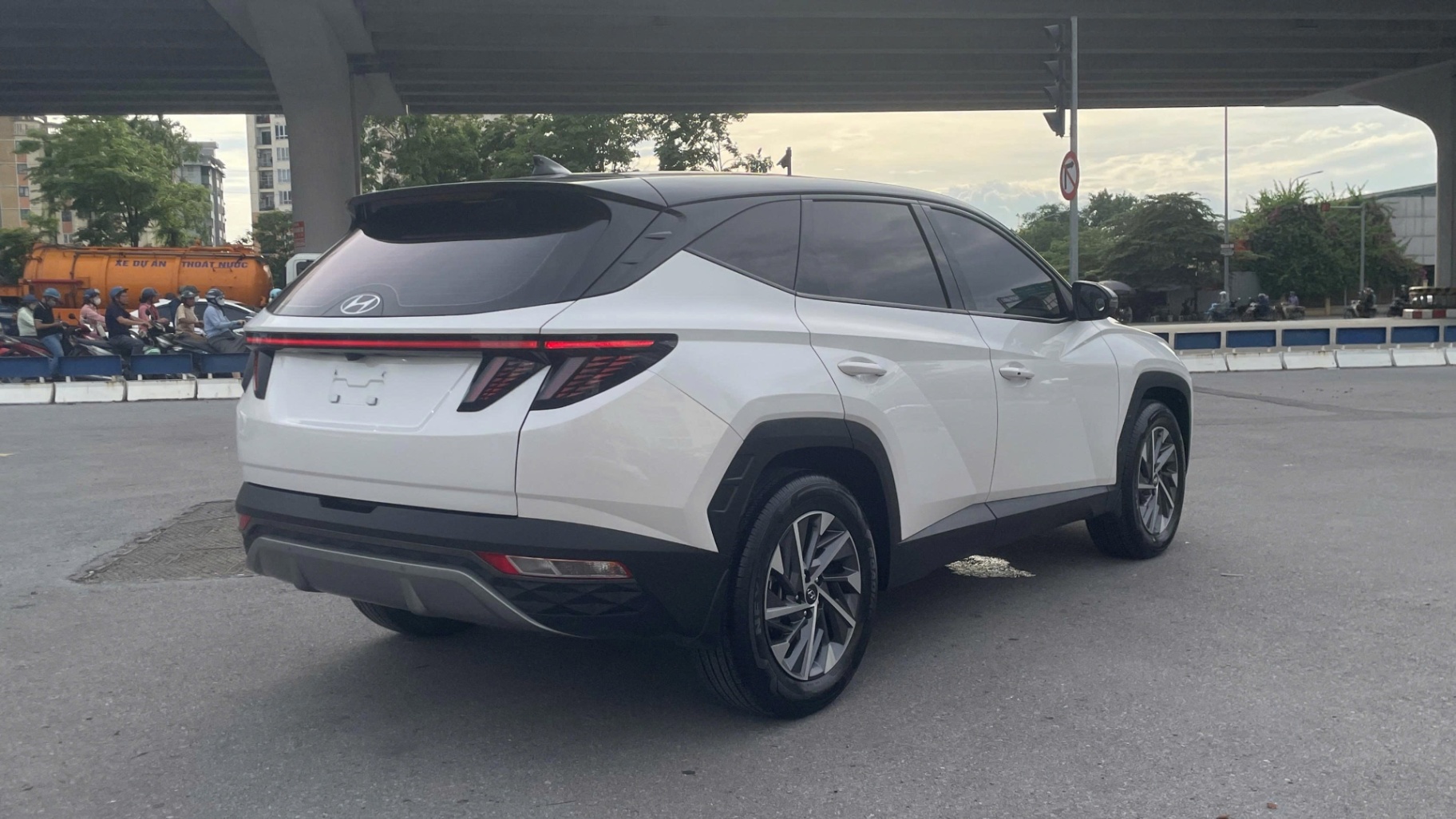 Hyundai Tucson 2.0 AT Đặc biệt 2023 - Ngoại thất 5