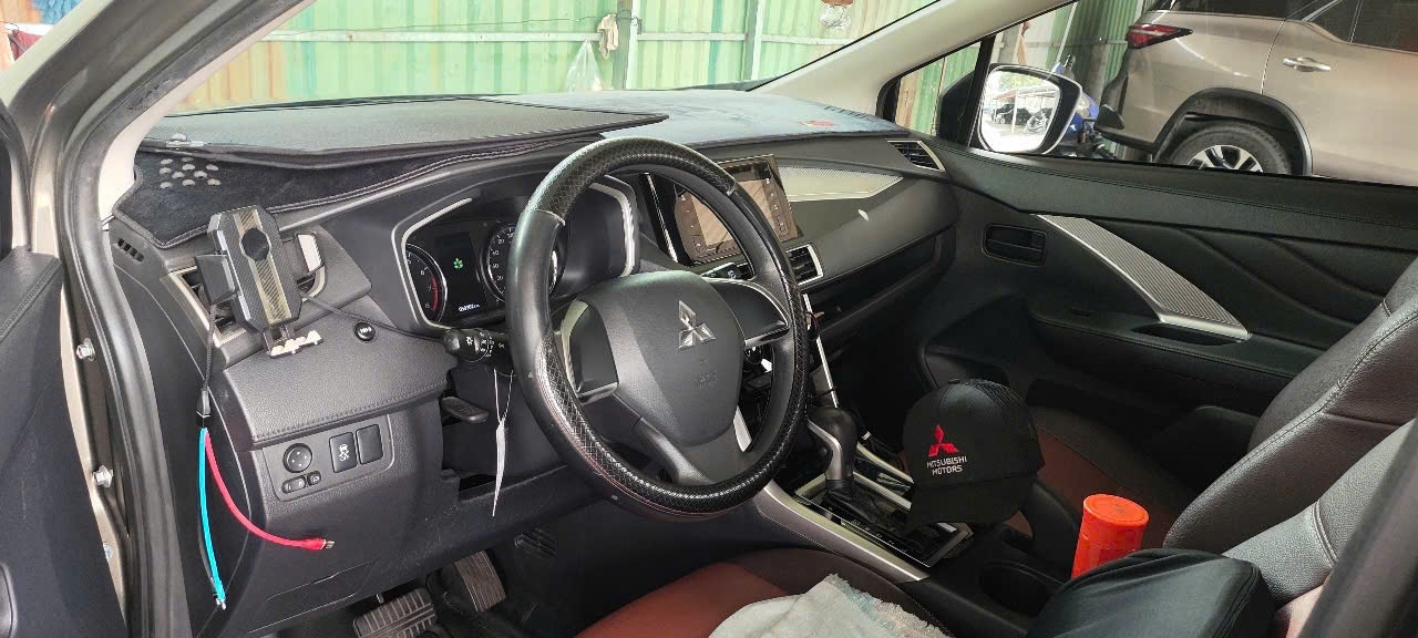 Mitsubishi Xpander 1.5 AT 2023 - Nội thất 2