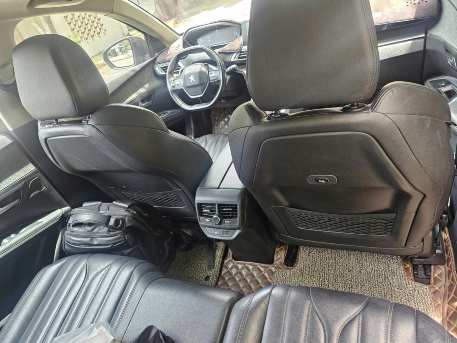 Peugeot 5008 Active 1.6 AT 2020 - Nội thất 1