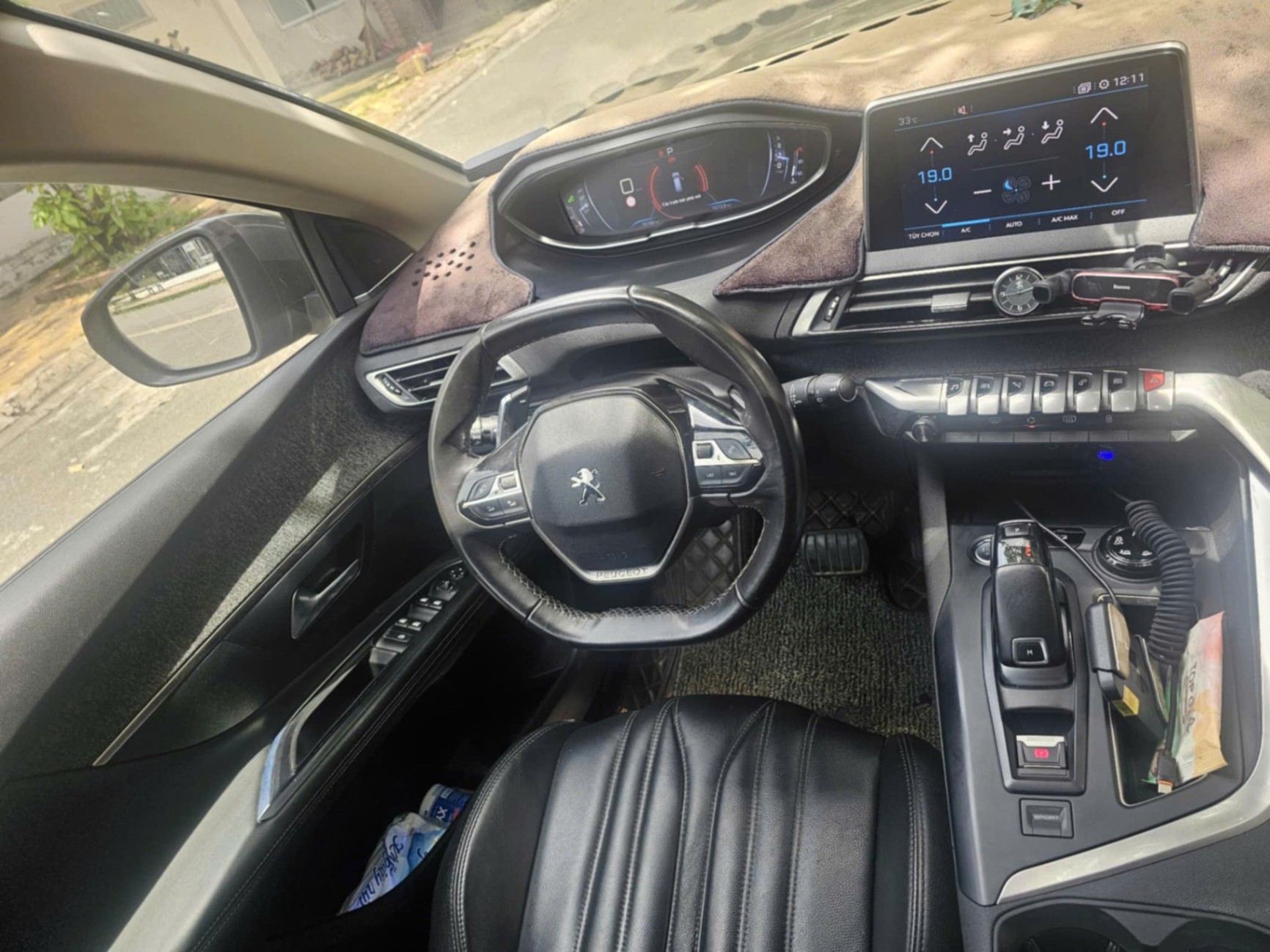 Peugeot 5008 Active 1.6 AT 2020 - Nội thất 2