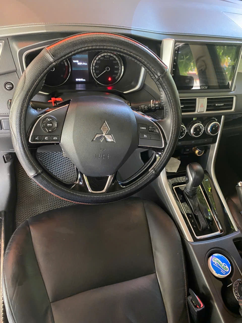 Mitsubishi Xpander 1.5 AT 2020 - Nội thất 2