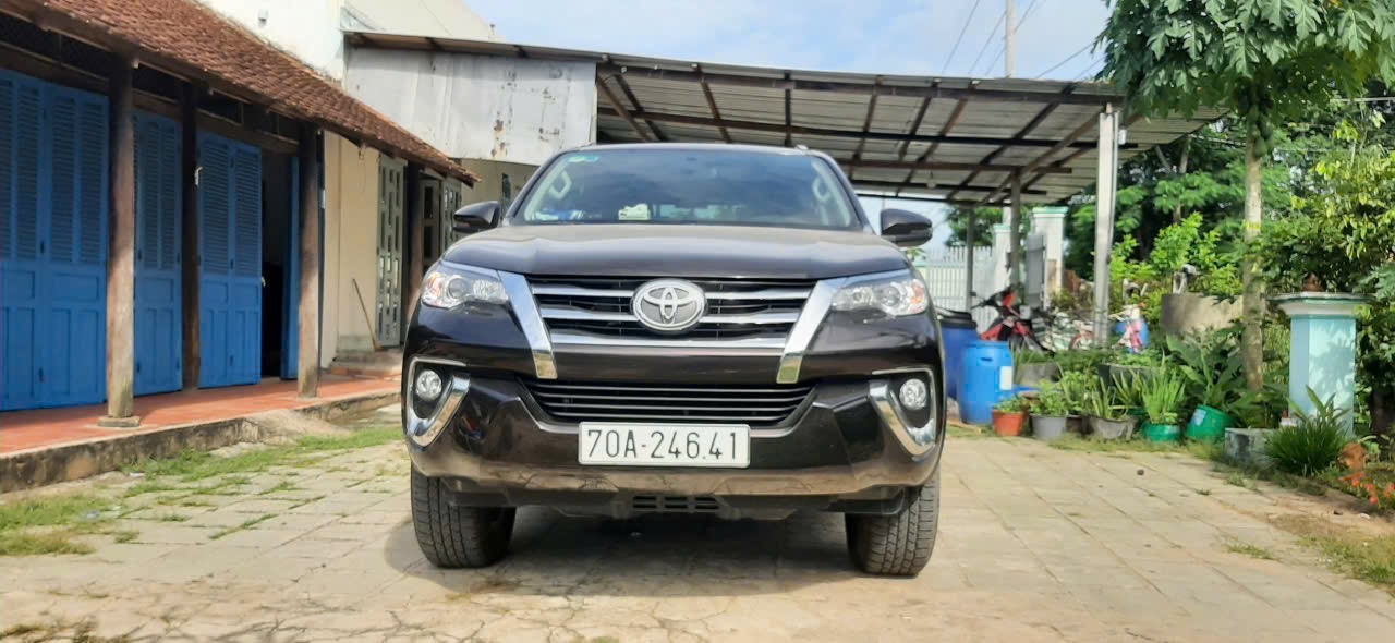 Toyota Fortuner 2.7V 4x2 AT 2019