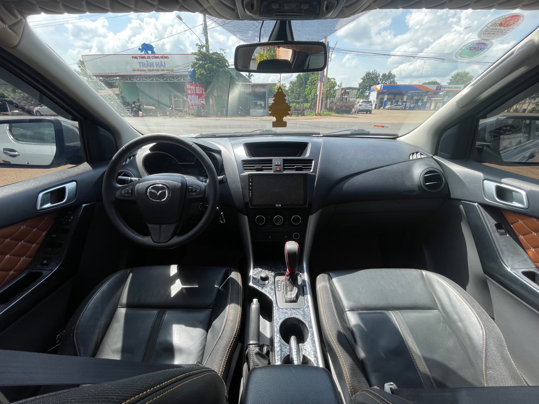Mazda Bt50 3.2L 4x4 AT 2015 - Nội thất 1