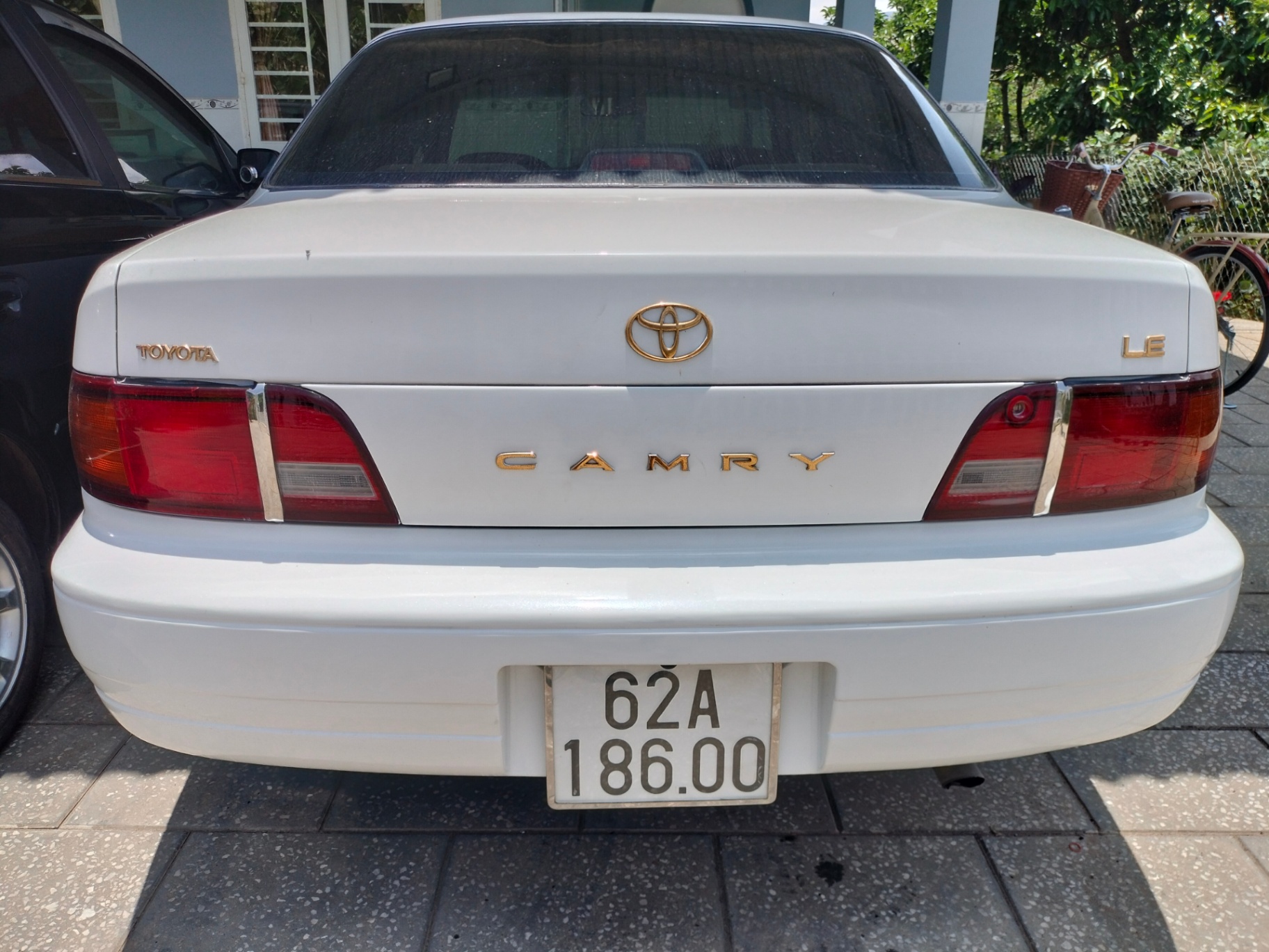 Toyota Camry LE AT 1995 - Ngoại thất 3