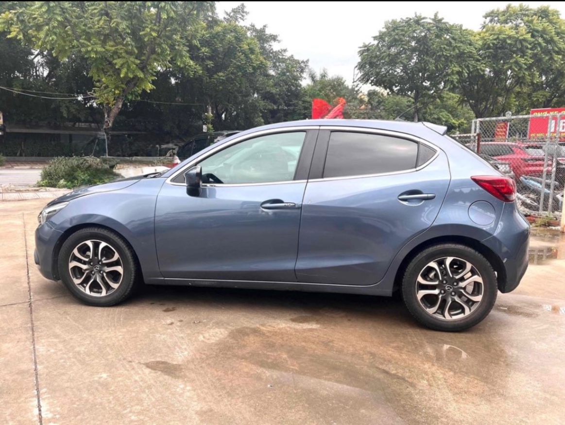 Mazda 2 1.5 AT 2017