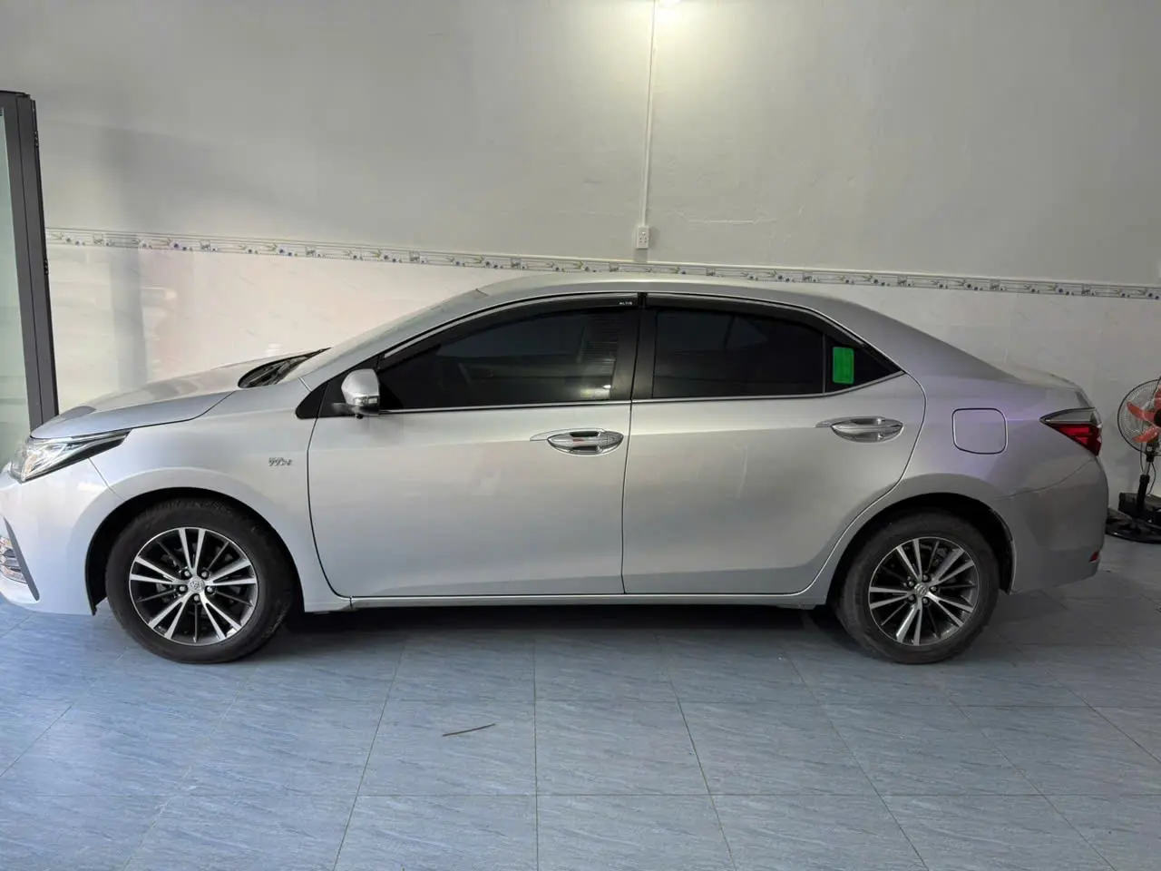 Toyota Corolla altis 1.8G AT 2019 - Ngoại thất 4