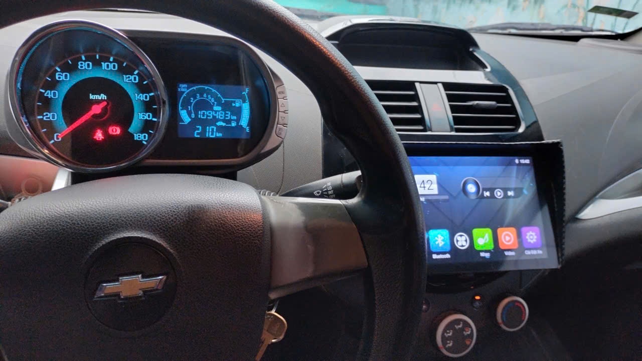 Chevrolet Spark LS 1.0 MT 2015 - Nội thất 4