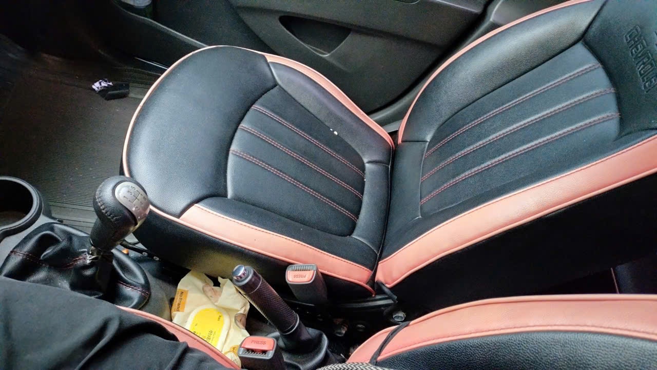Chevrolet Spark LS 1.0 MT 2015 - Nội thất 1