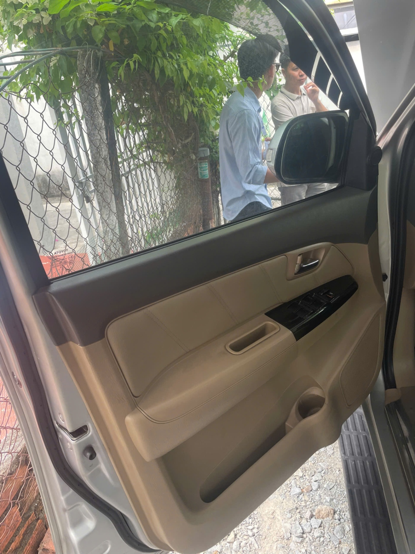 Toyota Fortuner 2.7V 4x2 AT 2012 - Nội thất 2