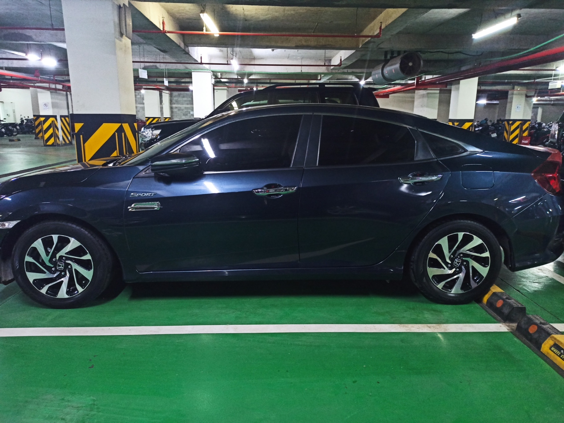 Honda Civic 1.8 SPORT 2018 - Ngoại thất 5