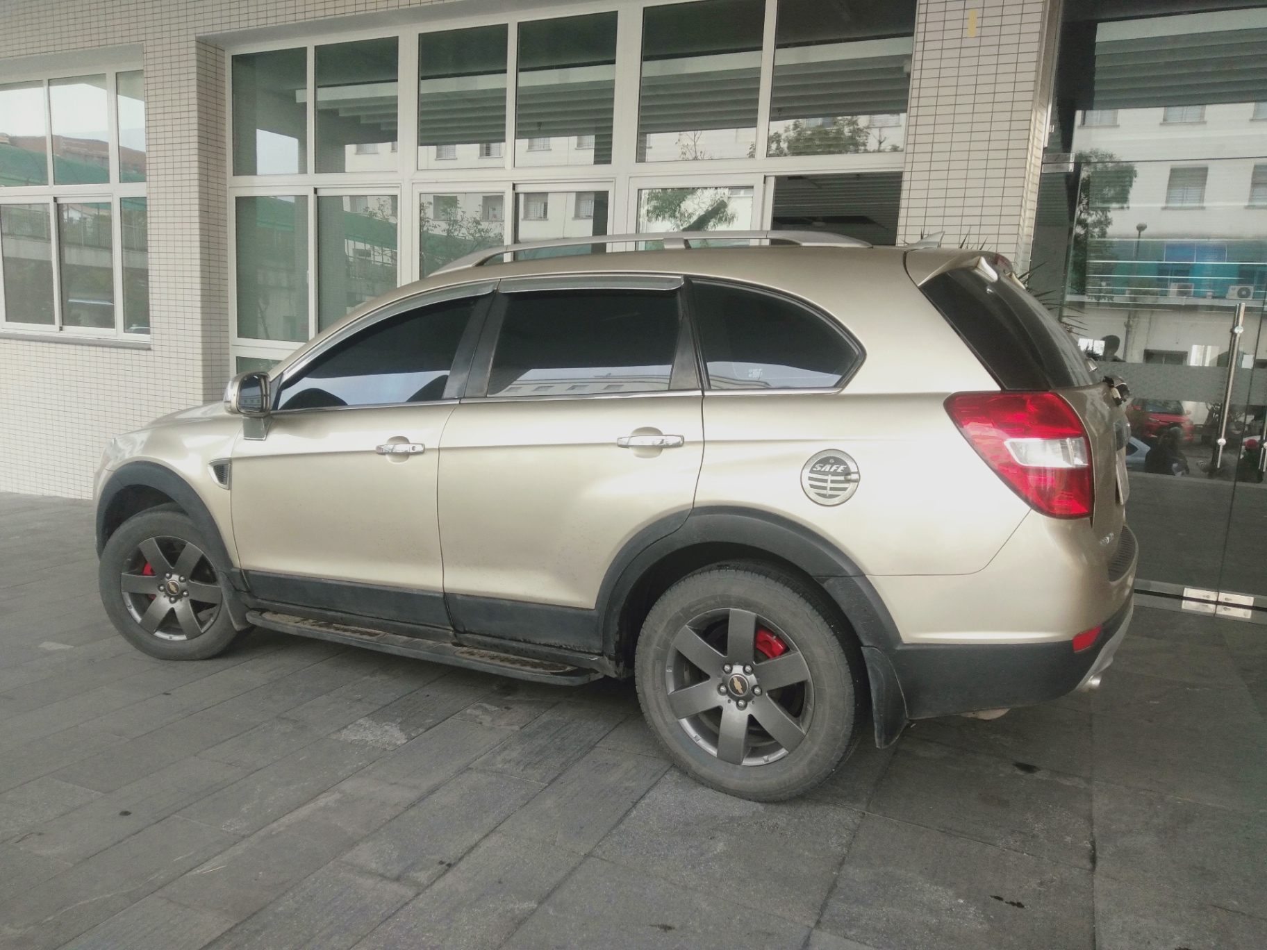 Chevrolet Captiva LT 2.4 MT 2008