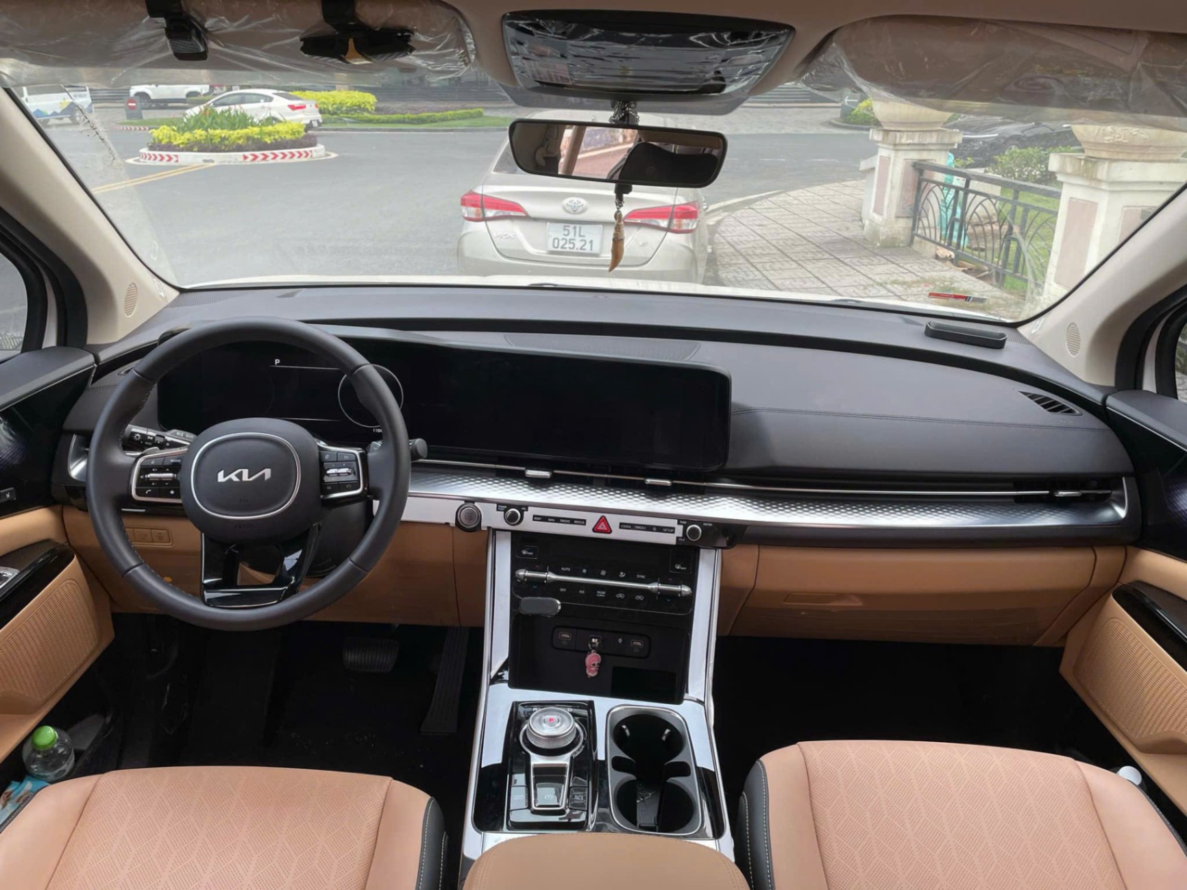 Kia Carnival Premium 2.2D 8S 2024 - Nội thất 1