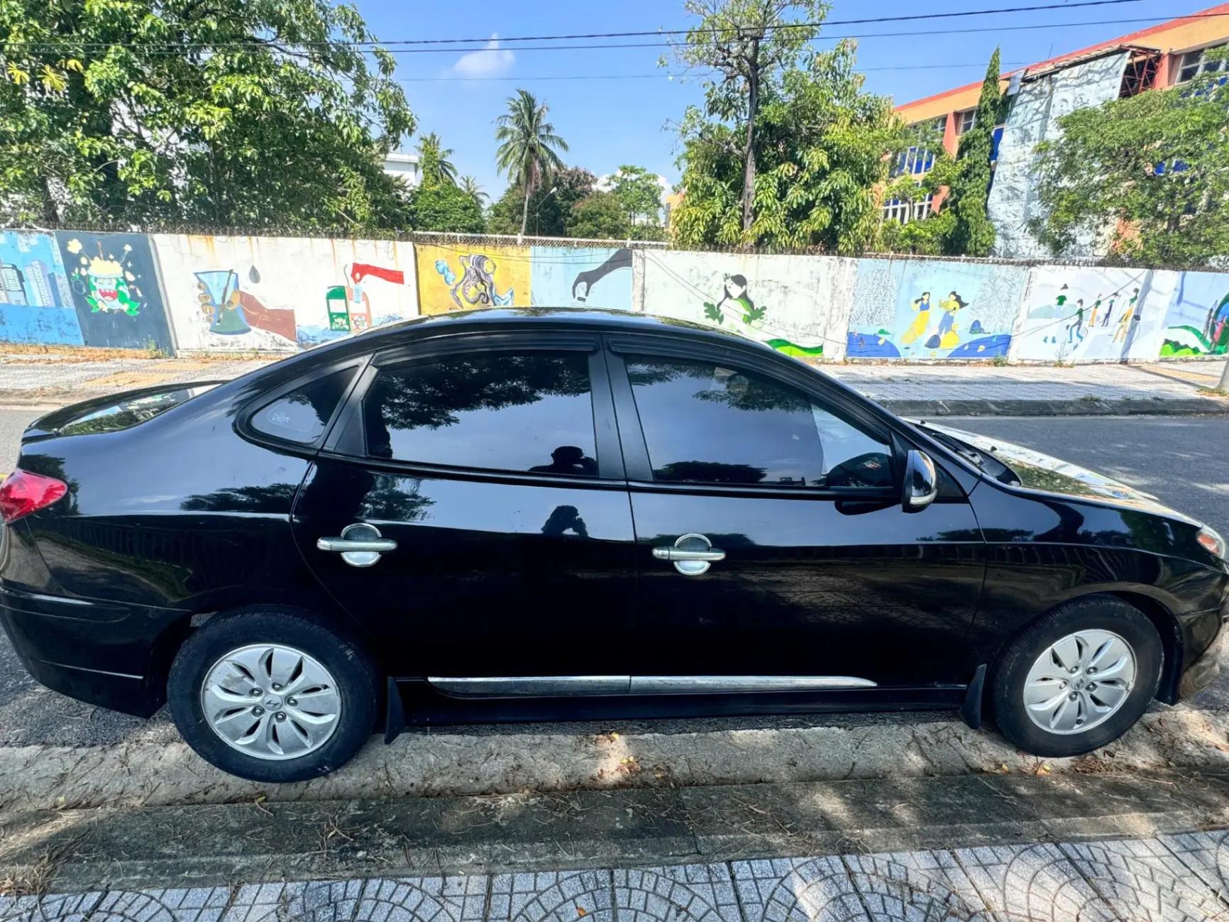 Hyundai Avante 1.6 MT 2011 - Ngoại thất 4