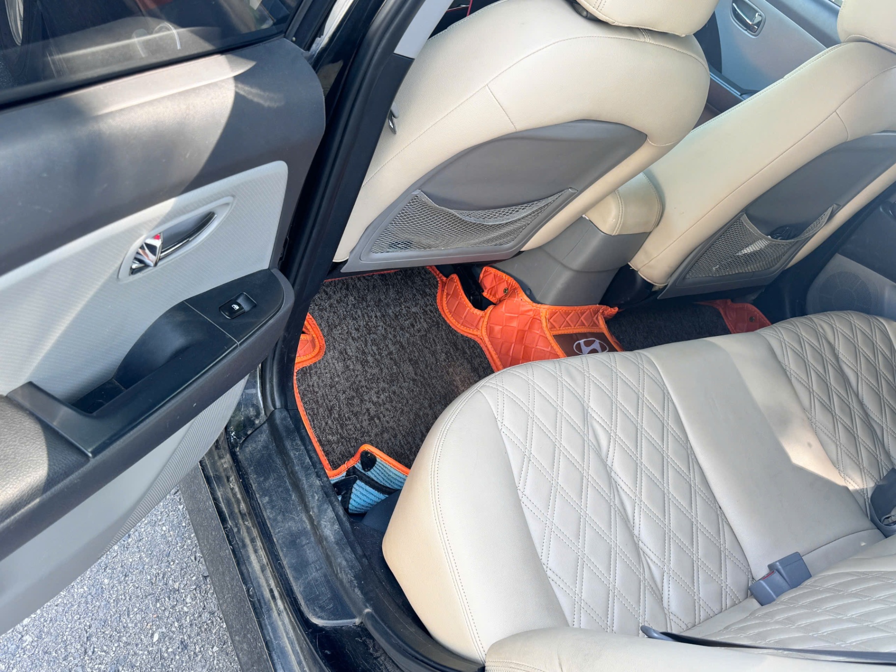Hyundai Avante 1.6 MT 2011 - Nội thất 1