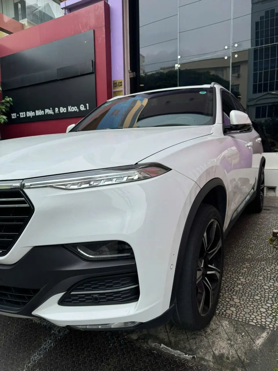 Vinfast Lux sa 2.0 Premium 2.0 AT 2019 - Ngoại thất 2
