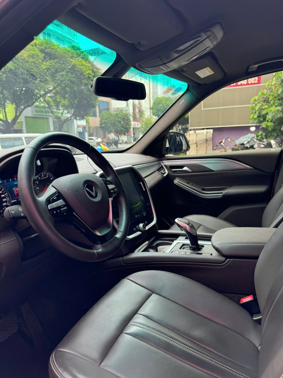 Vinfast Lux sa 2.0 Premium 2.0 AT 2019 - Nội thất 2