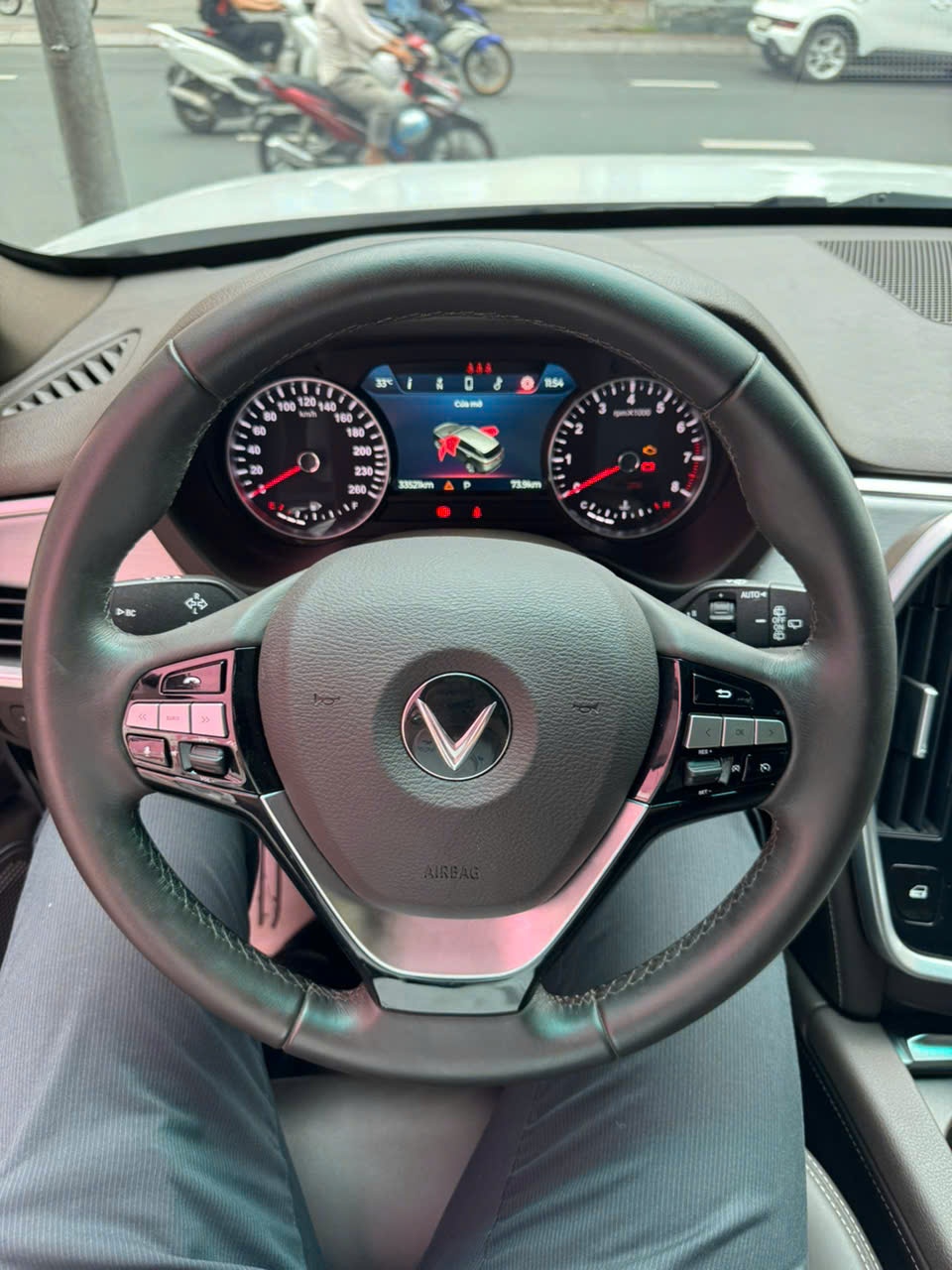 Vinfast Lux sa 2.0 Premium 2.0 AT 2019 - Nội thất 5