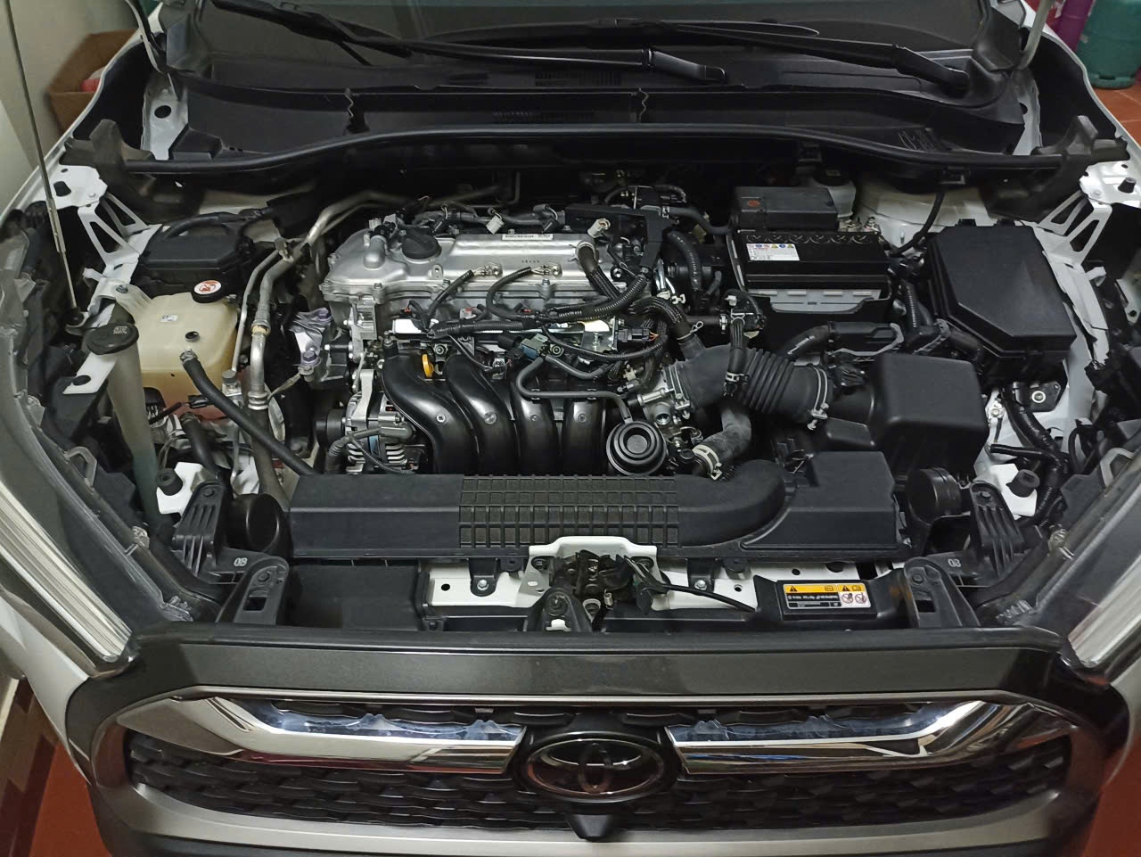 Toyota Corolla cross 1.8V 2021 - Khoang động cơ 1