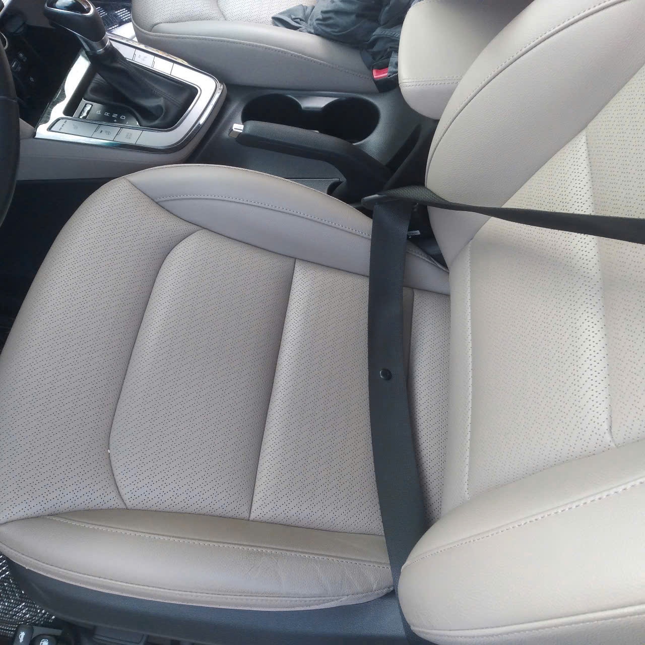Hyundai Elantra 2.0 AT 2020 - Nội thất 2