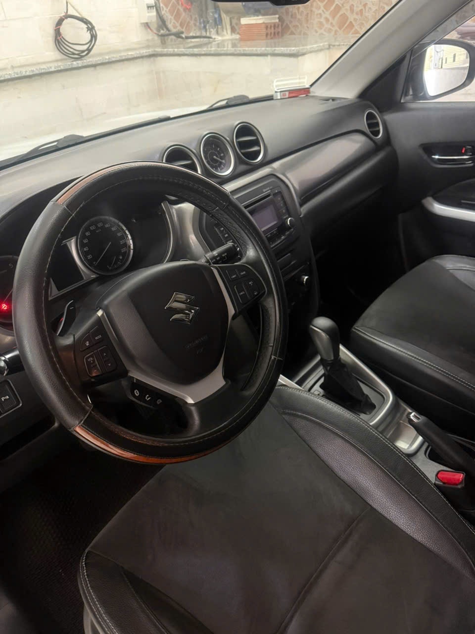 Suzuki Vitara 1.6 AT 2016 - Nội thất 2