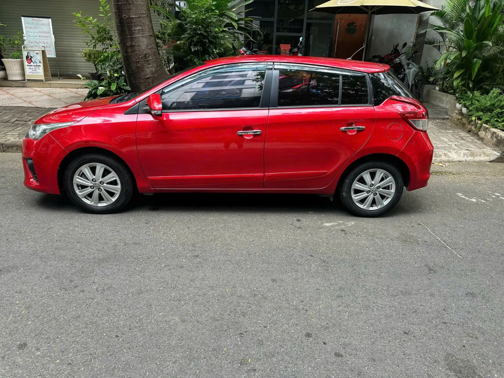 Toyota Yaris 1.3G 2014 - Ngoại thất 3