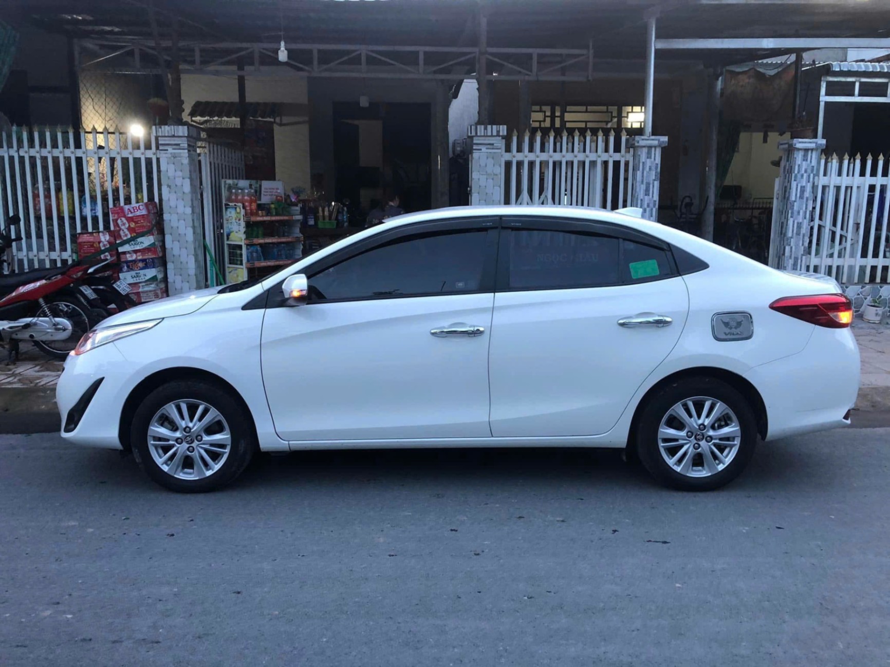 Toyota Vios 1.5E MT 2020 - Ngoại thất 2