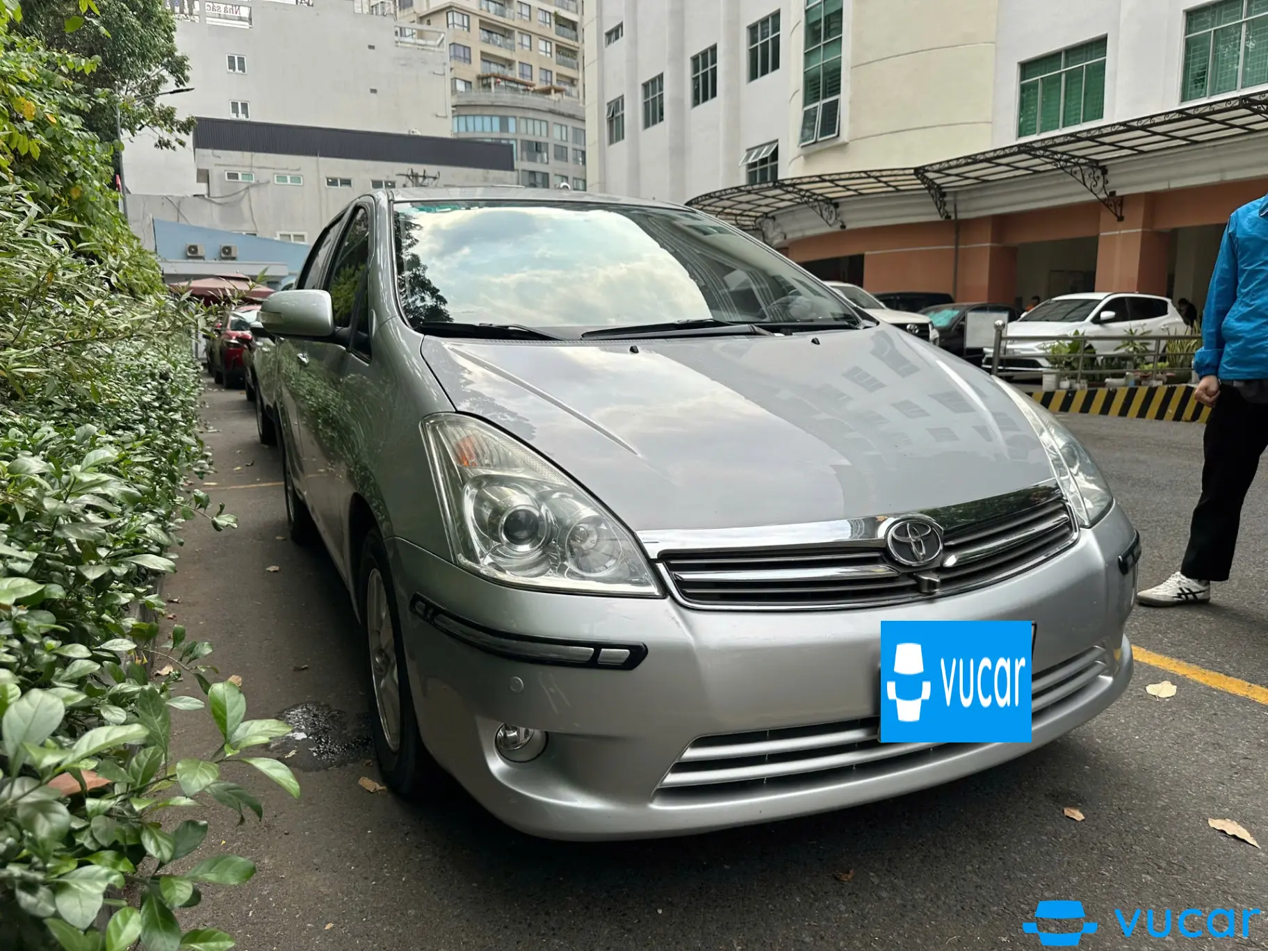 Toyota Wish 2.0 AT 2009 - Ngoại thất 3