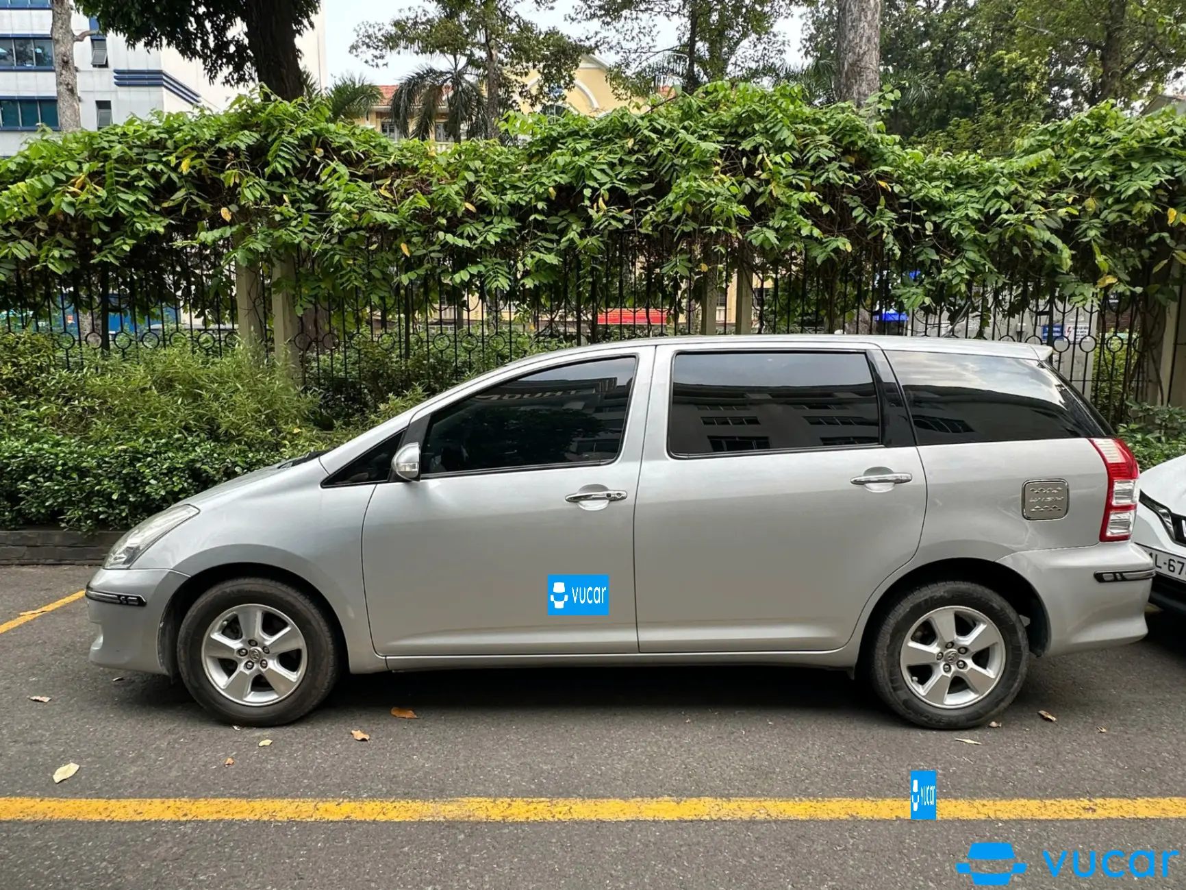 Toyota Wish 2.0 AT 2009 - Ngoại thất 5