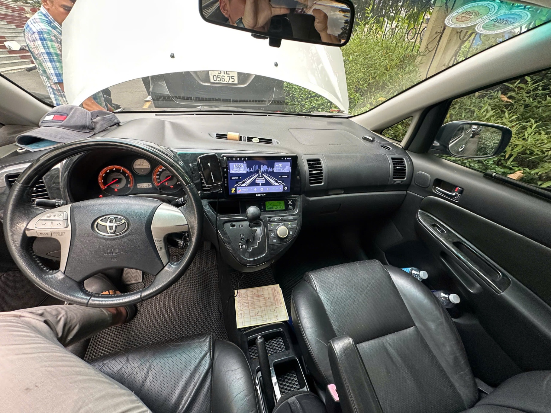 Toyota Wish 2.0 AT 2009 - Nội thất 17