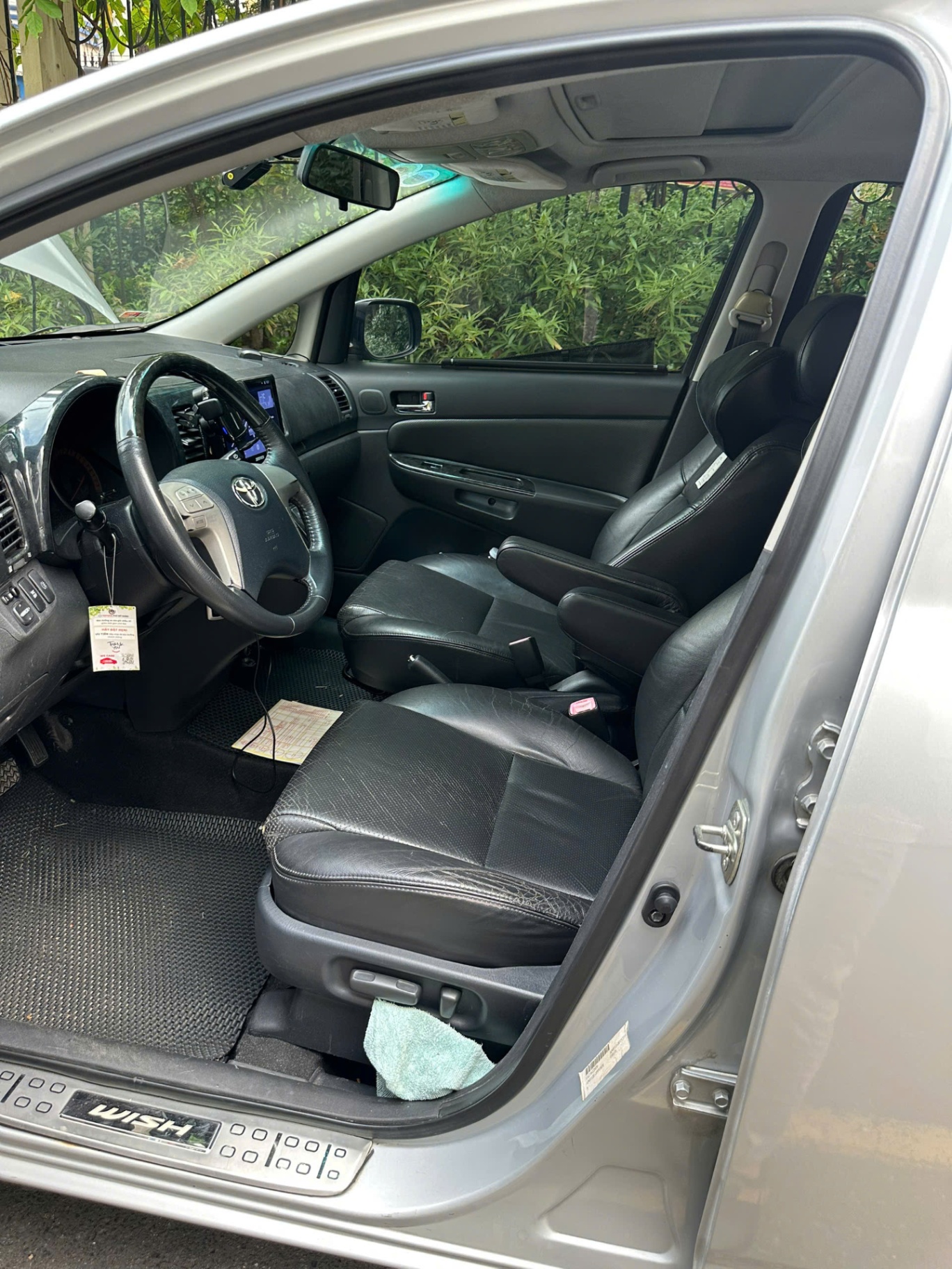 Toyota Wish 2.0 AT 2009 - Nội thất 20